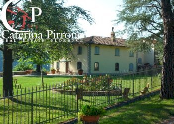 Dicomano vendesi agriturismo - Agriturismo via Dicomano Campagna
 
10, Dicomano - foto 3