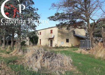 Vada campagna vendesi casale con terreno - Rustico località la Valle
 
10, Rosignano Marittimo - foto 1