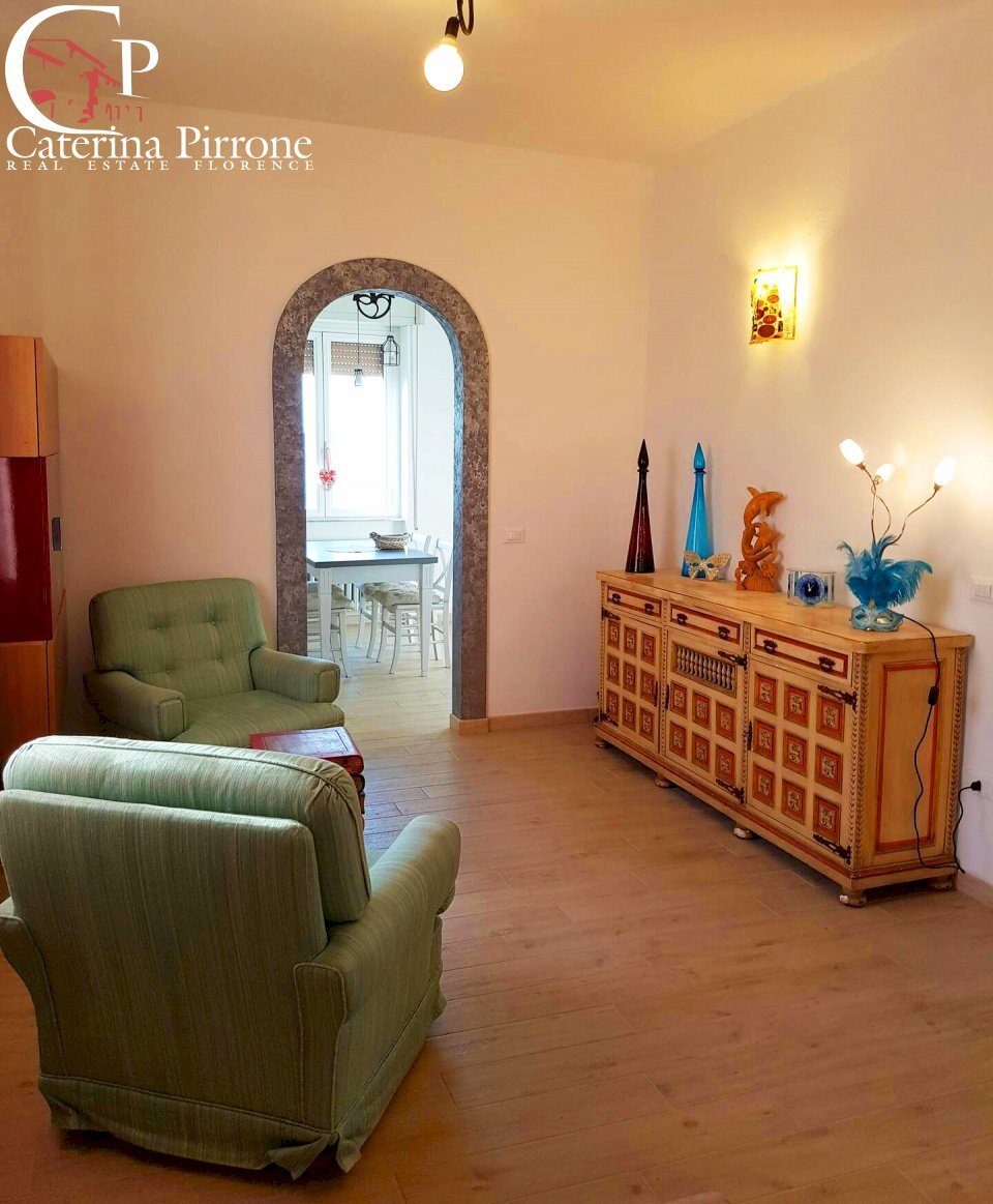 Massa Marittima vendesi appartamento 4 vani - Four-room apartment via Massetana Sud
 
2, Massa Marittima - photo 2