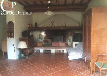 Dicomano carbonile vendesi colonica con terreno - Rustico frazione Carbonile
 
20, Dicomano - foto 7