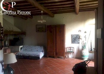 Dicomano carbonile vendesi colonica con terreno - Rustico frazione Carbonile
 
20, Dicomano - foto 13