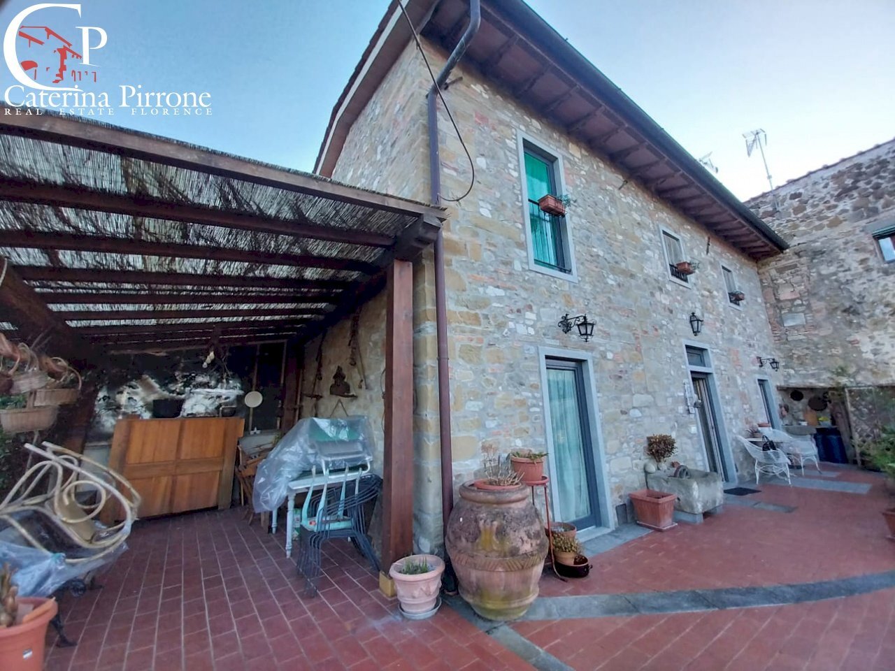 Vicchio vendesi porzione di colonica - Rustico via Ponte a Vicchio
10, Vicchio - foto 3