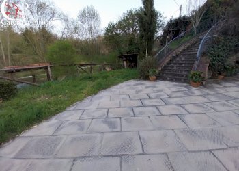 Vicchio vendesi porzione di colonica - Rustico via Ponte a Vicchio
 
10, Vicchio - foto 7