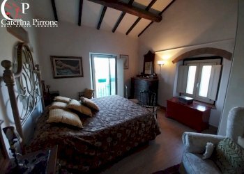 Vicchio vendesi porzione di colonica - Rustico via Ponte a Vicchio
 
10, Vicchio - foto 27