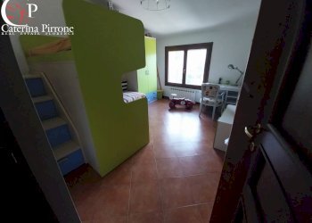 Dicomano vendesi appartamento su 2 livelli - Quadrilocale piazza Iacopo Borghini
 
10, Dicomano - foto 13