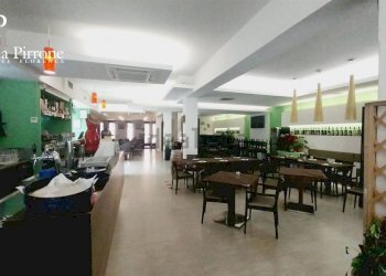 Firenze Peretola vendesi fondo commerciale - Locale Commerciale via Mario de Bernardi, Firenze - foto 3