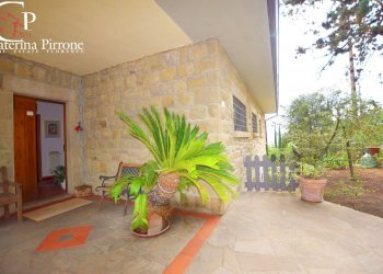 PELAGO VENDESI VILLA MODERNA - Villa via di Magnale
 
10, Pelago - photo 1