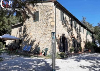 Montescudaio vendesi porzione di casale - Rustico via delle Colline
 
13, Montescudaio - foto 5
