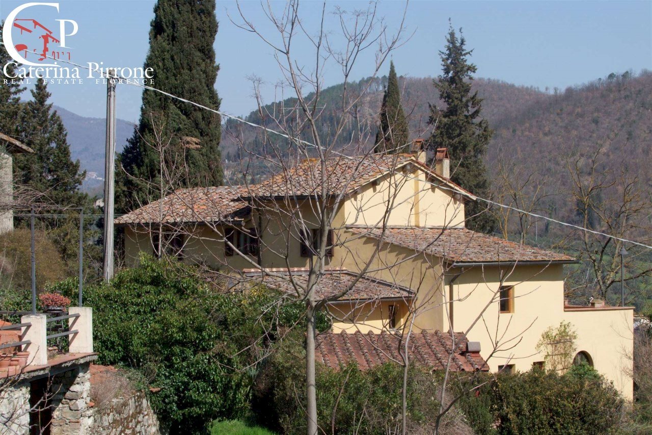 Bagno a Ripoli vendesi colonica - Rustic via di Rosano
 
140, Bagno a Ripoli - photo 3