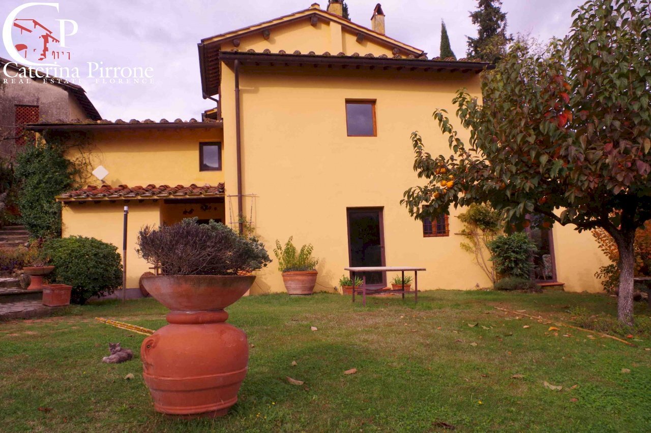 Bagno a Ripoli vendesi colonica - Rustic via di Rosano
 
140, Bagno a Ripoli - photo 1