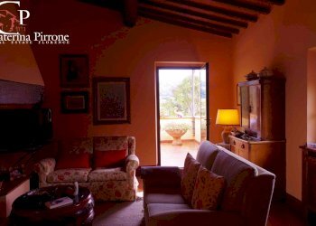 Bagno a Ripoli vendesi colonica - Rustic via di Rosano
 
140, Bagno a Ripoli - photo 21