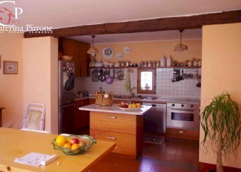 Bagno a Ripoli vendesi colonica - Rustic via di Rosano
 
140, Bagno a Ripoli - photo 23