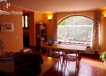 Bagno a Ripoli vendesi colonica - Rustic via di Rosano
 
140, Bagno a Ripoli - photo 26