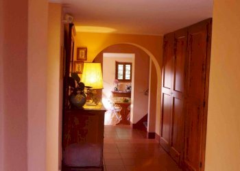 Bagno a Ripoli vendesi porzione di colonica - Rustic via di Rosano
 
160, Bagno a Ripoli - photo 10