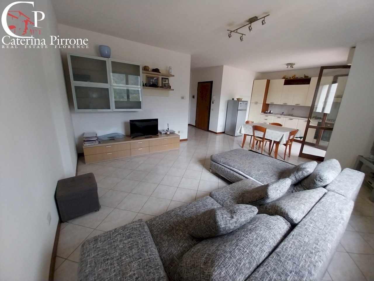 Dicomano vendesi appartamento di 3 vani - Trilocale via Vittorio Veneto
10, Dicomano - foto 2