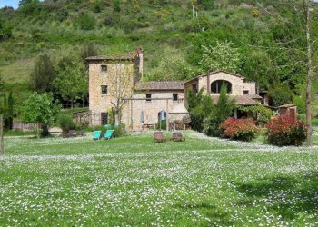 Foto 1 - Rustico via Ribaldi
 
1, Montaione - foto 1