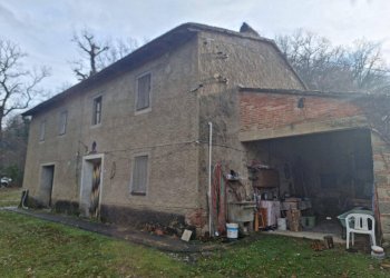 Foto 1 - Rustico frazione Santa Lucia
 
10, Dicomano - foto 1