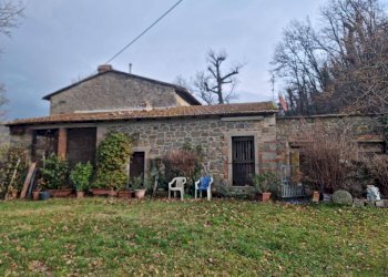 Foto 5 - Rustico frazione Santa Lucia
 
10, Dicomano - foto 5