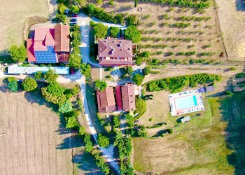 Foto 4 - Azienda agricola località Rimaggio
 
10, Dicomano - foto 4