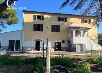 Foto 2 - Quadrilocale via Riotorto
 
1, Piombino - foto 2