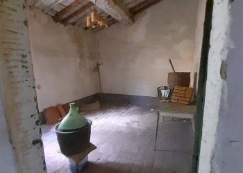 Foto 15 - Rustico frazione Dicomano Campagna
 
10, Dicomano - foto 15