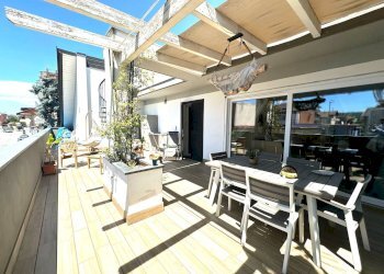 Foto 2 - Trilocale Via luca Giordano
 
1, Mugnano di Napoli - foto 2