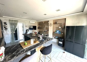 Foto 3 - Trilocale Via luca Giordano
 
1, Mugnano di Napoli - foto 3