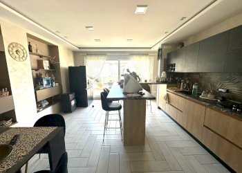 Foto 5 - Trilocale Via luca Giordano
 
1, Mugnano di Napoli - foto 5