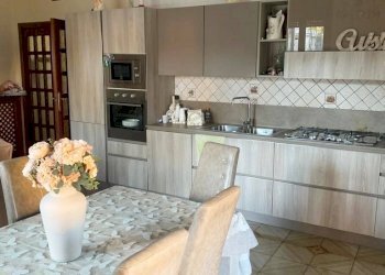 Foto 17 - Trilocale via padreterno
 
1, Marano di Napoli - foto 17