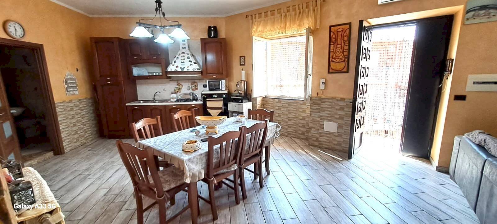 Foto 2 - Trilocale Via Santa Maria a Cubito
158, Qualiano - foto 2