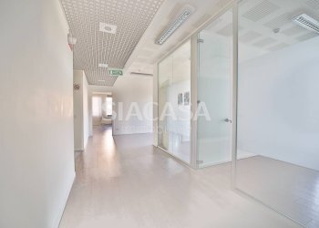 Foto 17 - Office VIA TORRI BIANCHE
 
9, Vimercate - photo 17