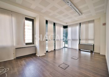 Foto 22 - Office VIA TORRI BIANCHE
 
9, Vimercate - photo 22