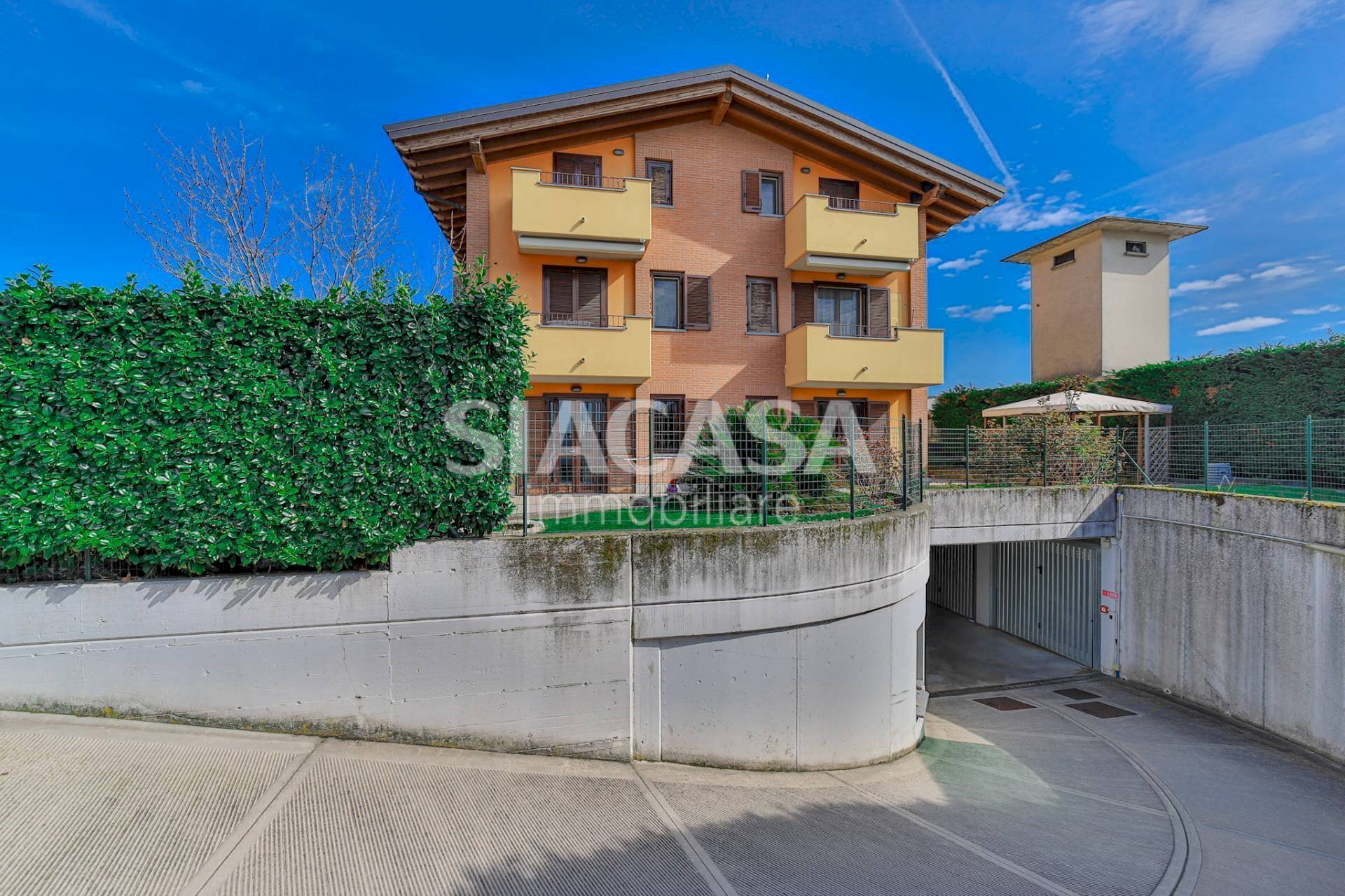 Foto 1 - Box via Aldo Moro
 
13, Roncello - photo 1