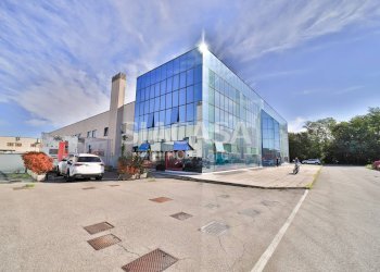 Foto 9 - Office Mezzago - photo 9