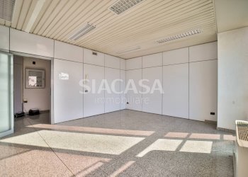 Foto 23 - Office Mezzago - photo 23