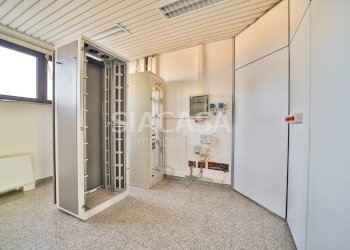 Foto 35 - Office Mezzago - photo 35