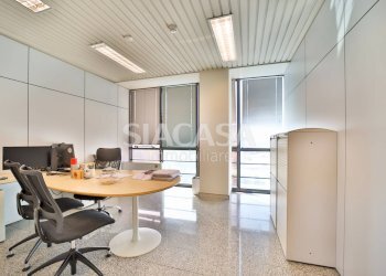 Foto 13 - Office Mezzago - photo 13