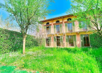 Foto 1 - Villa VIA ROMA
 
30, Osnago - photo 1