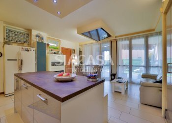 Foto 3 - Trilocale Via XXV Aprile
 
33, Mezzago - foto 3