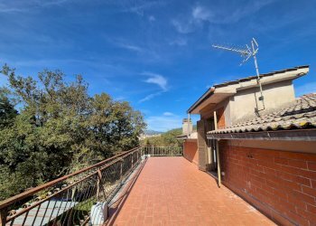 Foto 4 - Quadrilocale via tostini
 
45, Agosta - foto 4