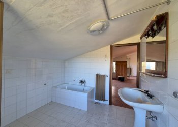 Foto 20 - Quadrilocale via tostini
 
45, Agosta - foto 20