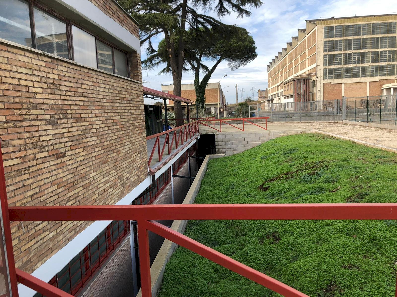 Foto 3 - Capannone Via della stazione
 
snc, Pomezia - foto 3