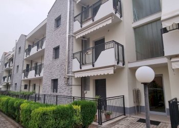 Foto 1 - Quadrilocale Via Australia
 
3, Mafalda - foto 1