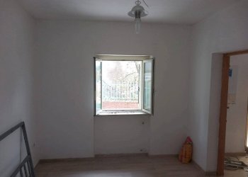 Foto 4 - Trilocale Via dei colli
 
12, Mafalda - foto 4