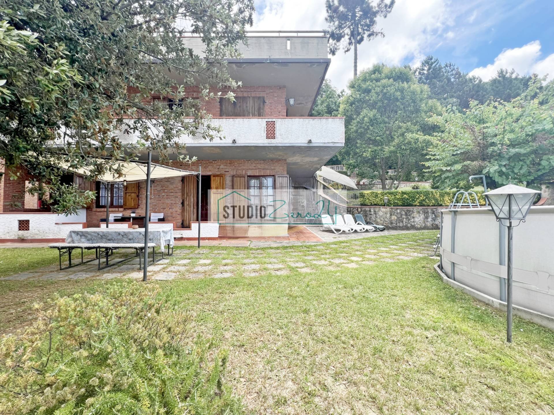 Foto 1 - Villa Via delle Capanne
 
1185, Camaiore - photo 1