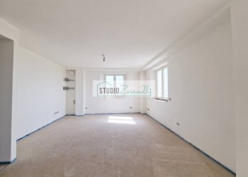 Foto 2 - Three-room apartment Viale Cristoforo Colombo
 
2, Camaiore - photo 2