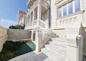 Foto 1 - Three-room apartment Viale Cristoforo Colombo
 
40, Camaiore - photo 1