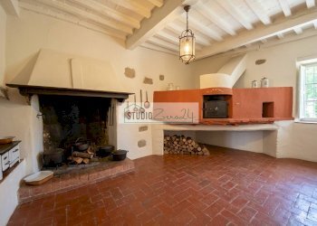 Foto 44 - Semi-detached house corte rodeschi
 
15, Camaiore - photo 44