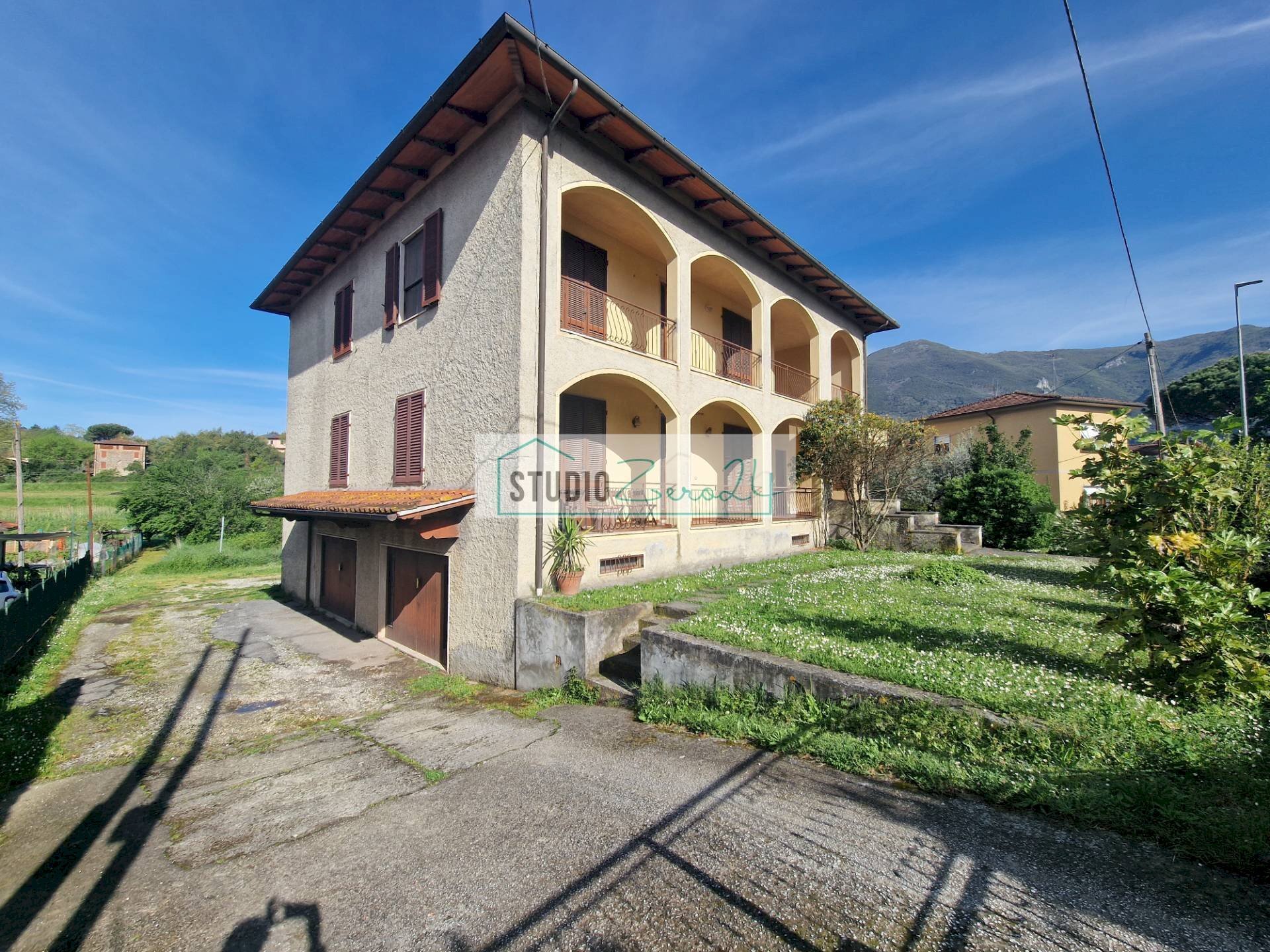 Foto 1 - Villa Via delle selvette
 
12, Camaiore - photo 1