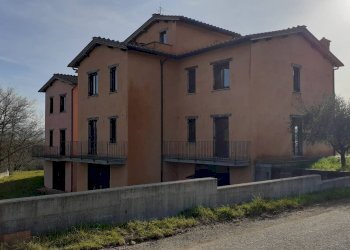 Foto 1 - Villa Avigliano Umbro - foto 1